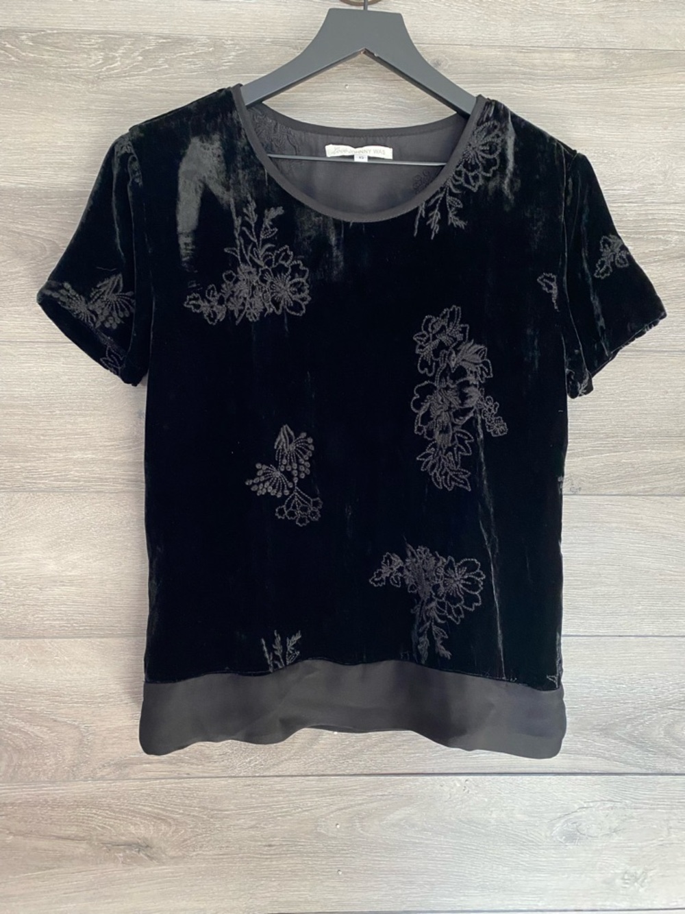 Johnny  Was Silk Blend Velour Embroidered Top